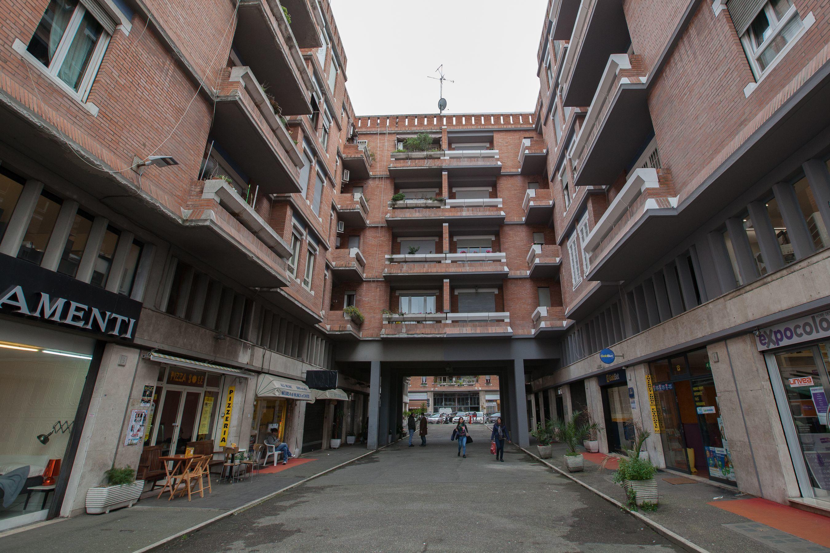 B&B Momenti Romani, Rome